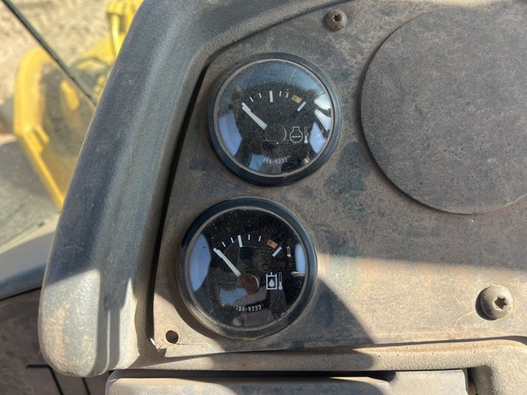 caterpillar-928g-image-101
