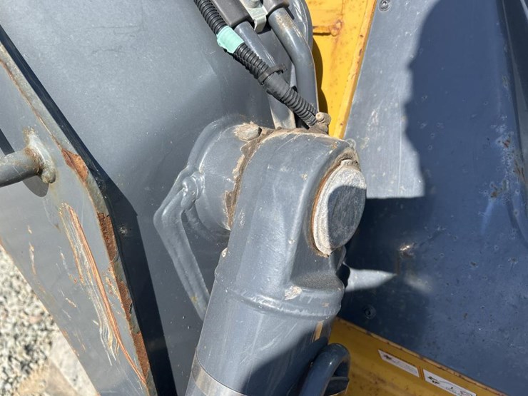 deere-333g-image-13