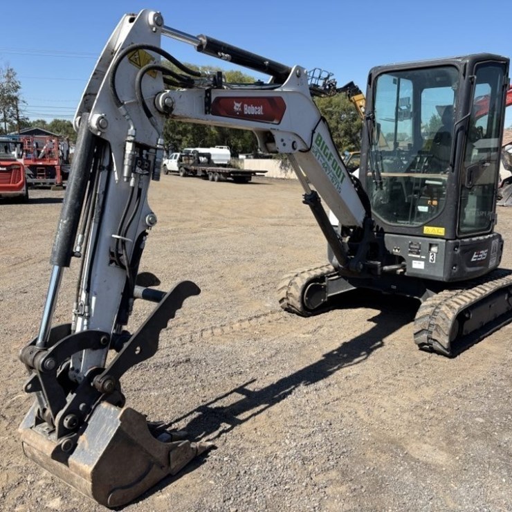 2022 BOBCAT E35i