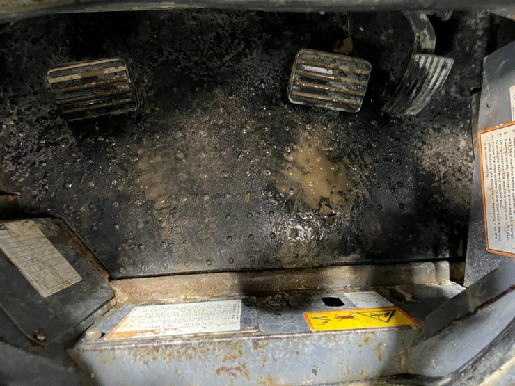takeuchi-tl10v2-image-30
