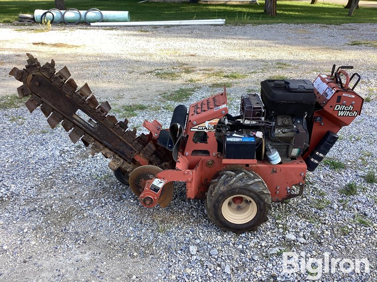 2012-ditch-witch-rt16-image-8