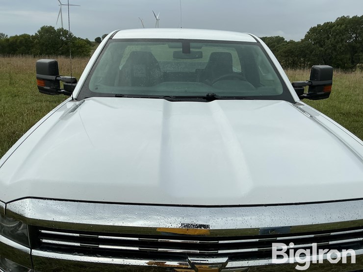 2015-chevrolet-silverado-3500-image-19