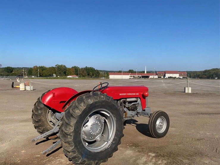 massey-ferguson-65-image-5