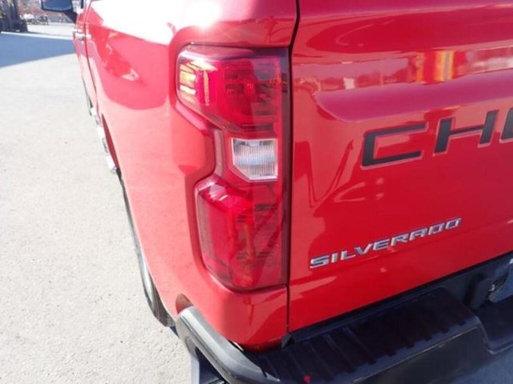 2022-chevrolet-silverado-1500-image-74
