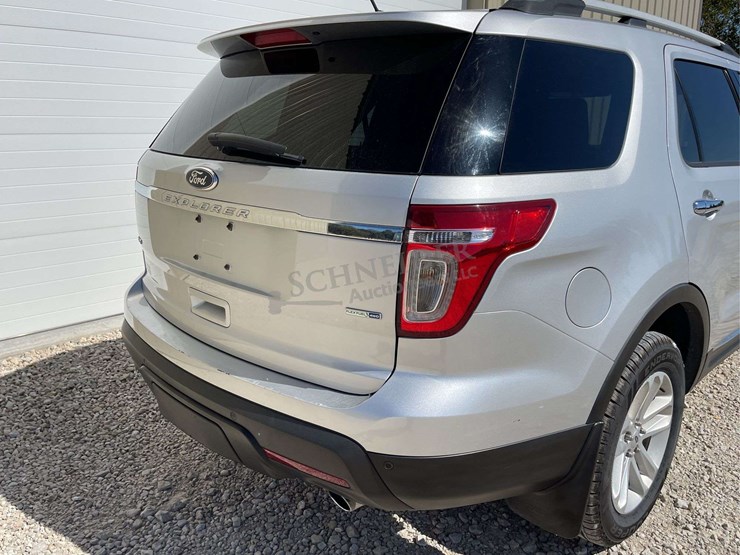 2013-ford-explorer-image-22