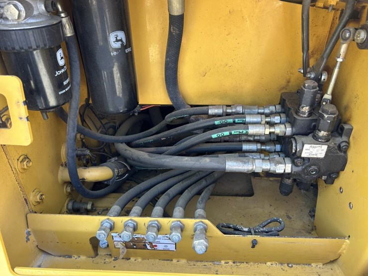 2003-deere-450h-image-34