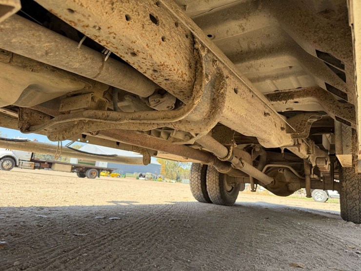 2000-ford-f350-image-13