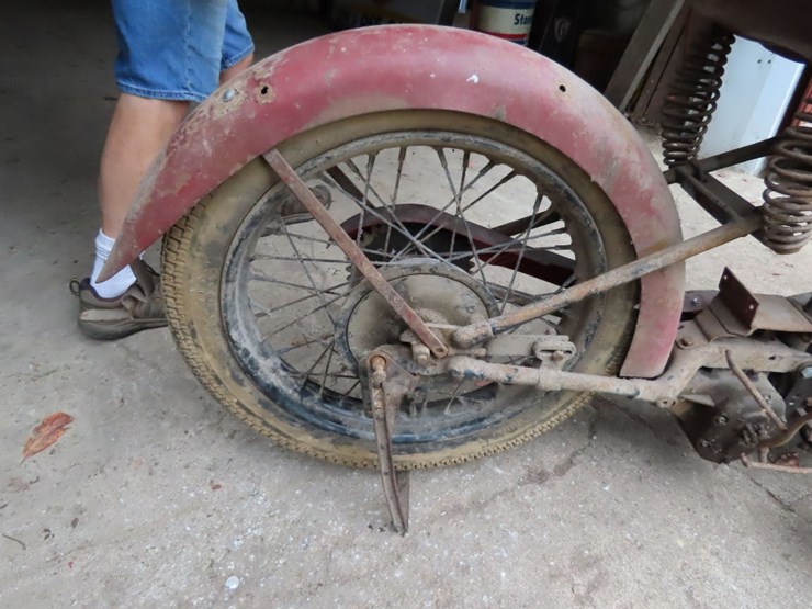 1941-indian-scout-motorcycle-image-7