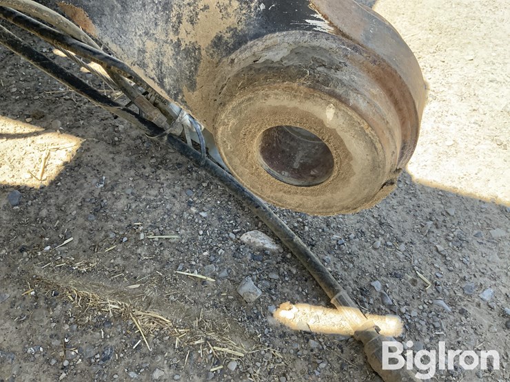 2012-deere-724k-image-18