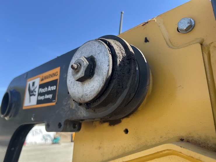 deere-333g-image-26