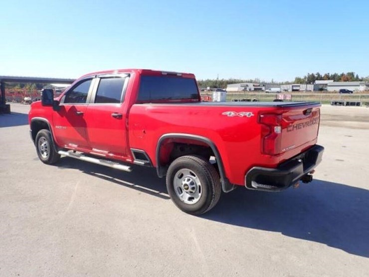 2022-chevrolet-silverado-2500-image-7