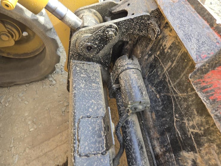 caterpillar-279d-image-14