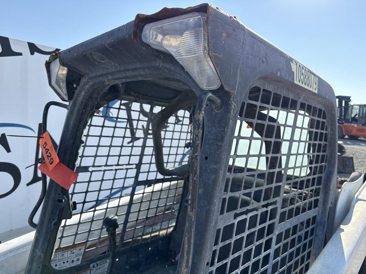 2017-bobcat-t550-image-26