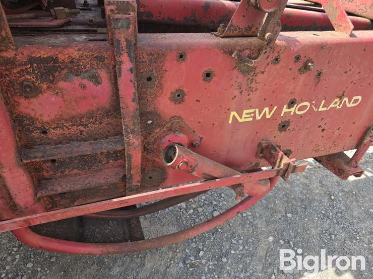 new-holland-275-image-14
