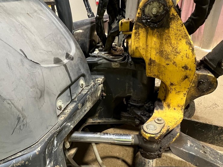 2016-yanmar-vio45-6a-image-24