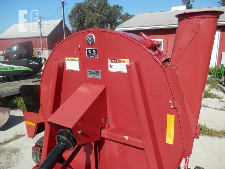 new-holland-f62b-image-4