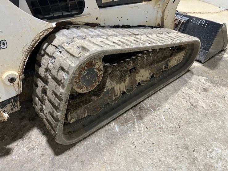 2016-bobcat-t750-image-17