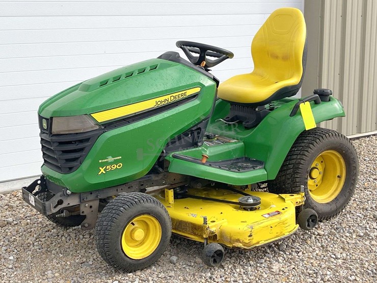 john-deere-x590-image-2