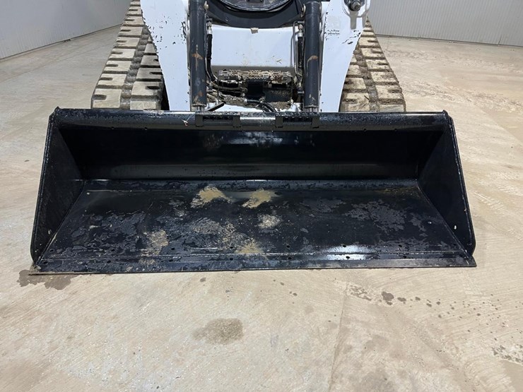 2022-bobcat-t870-image-9