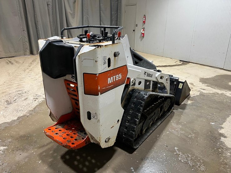 2019-bobcat-mt85-image-5