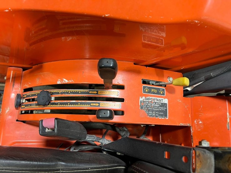 kubota-m8200-image-25