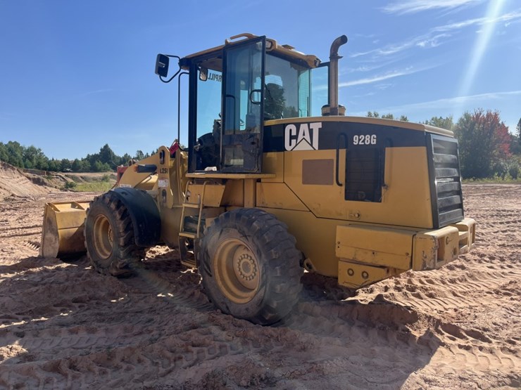 caterpillar-928g-image-3