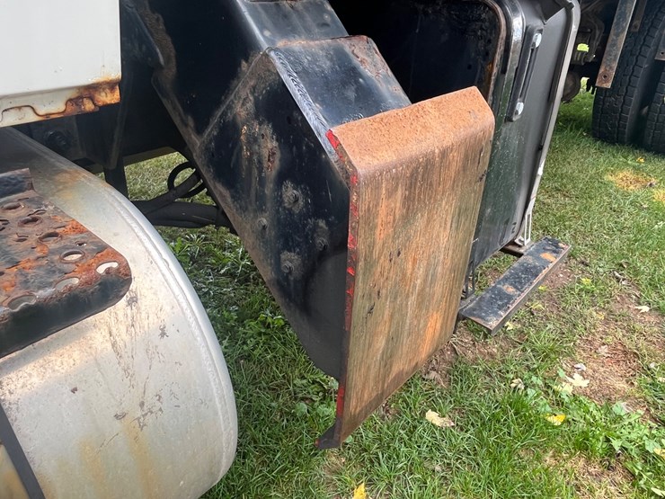 international-durastar-4300-image-15