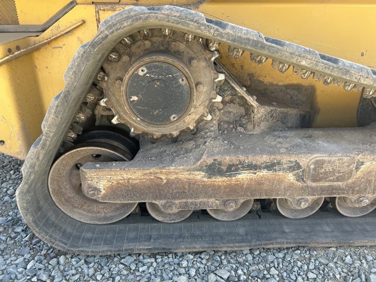 deere-333g-image-63