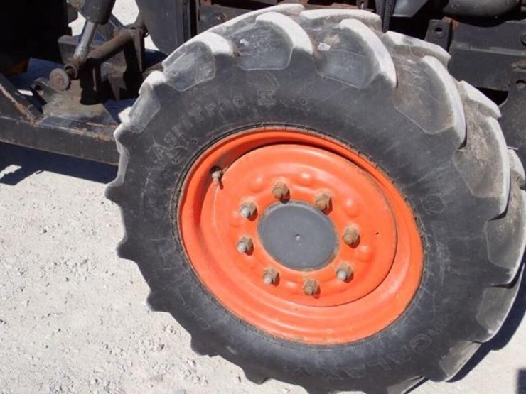 kubota-m7040d-image-50