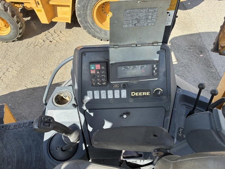 deere-710k-image-20