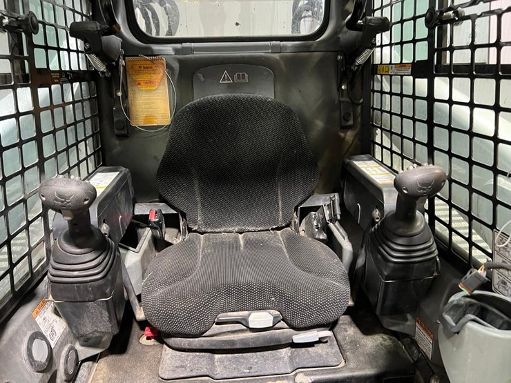 2020-bobcat-t870-image-22