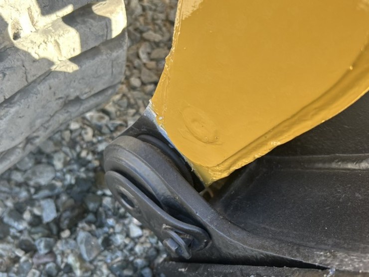 caterpillar-247b3-image-17