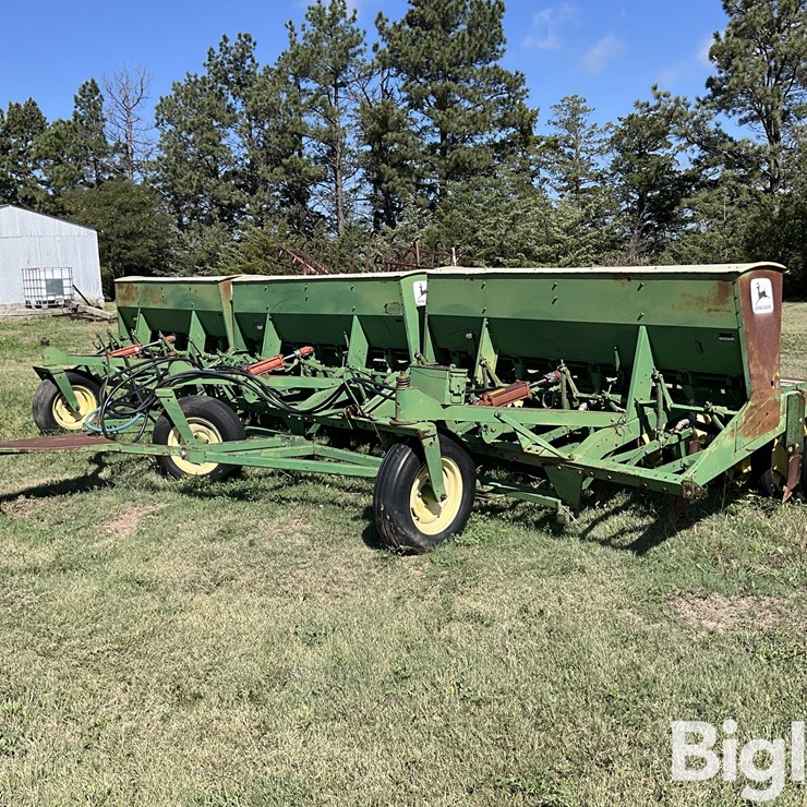 JOHN DEERE LZ812