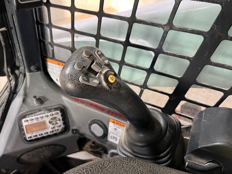 2019-bobcat-t650-image-29