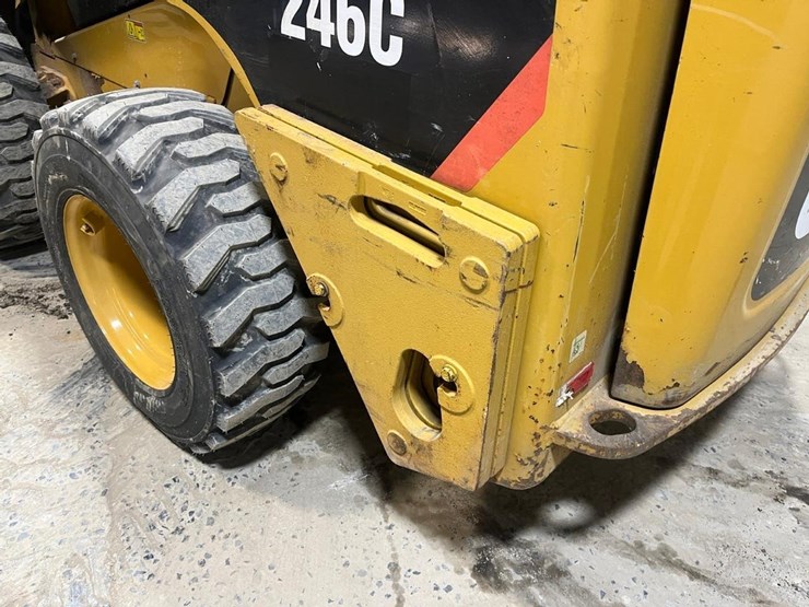 caterpillar-246c-image-13