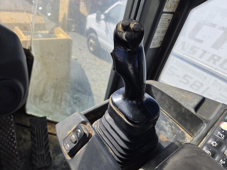 deere-624k-image-67