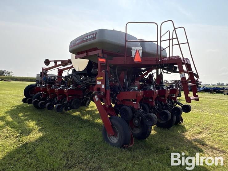 2013-case-ih-1250-image-7