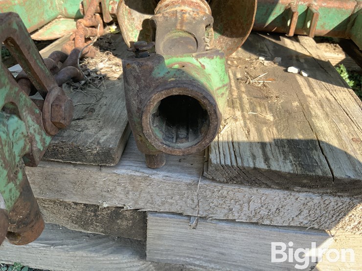 john-deere-350-image-9