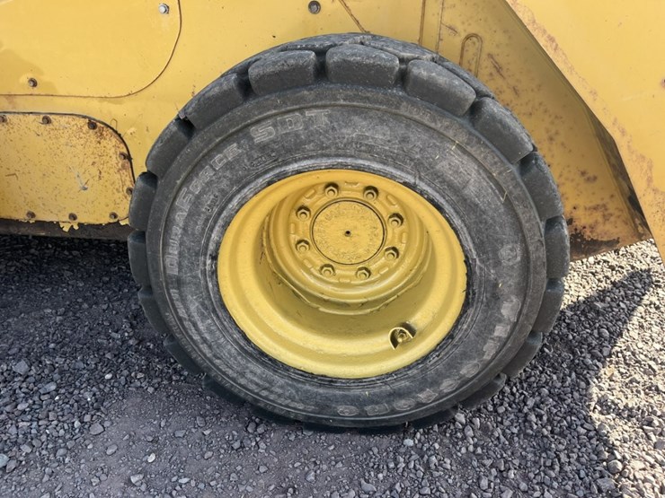 2012-caterpillar-272d-image-65