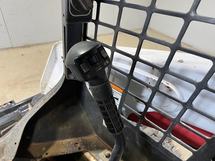 2015-bobcat-s510-image-21