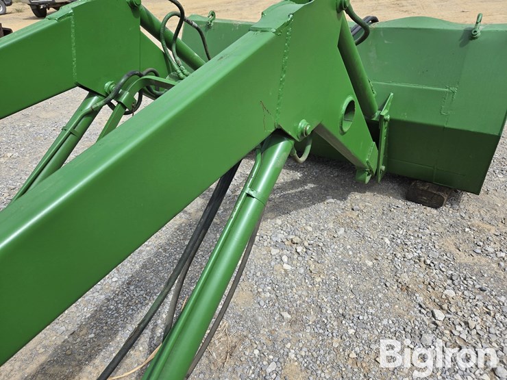 john-deere-148-image-19