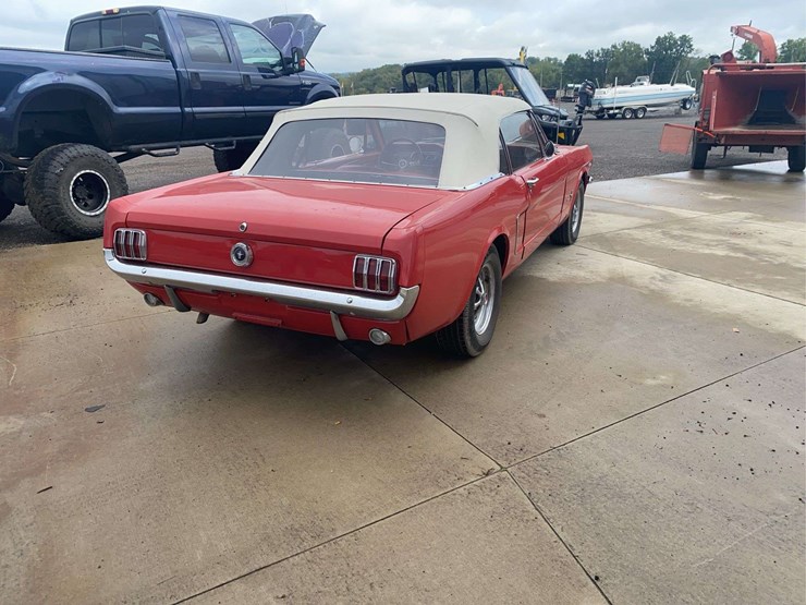 1965-ford-mustang-269-image-5