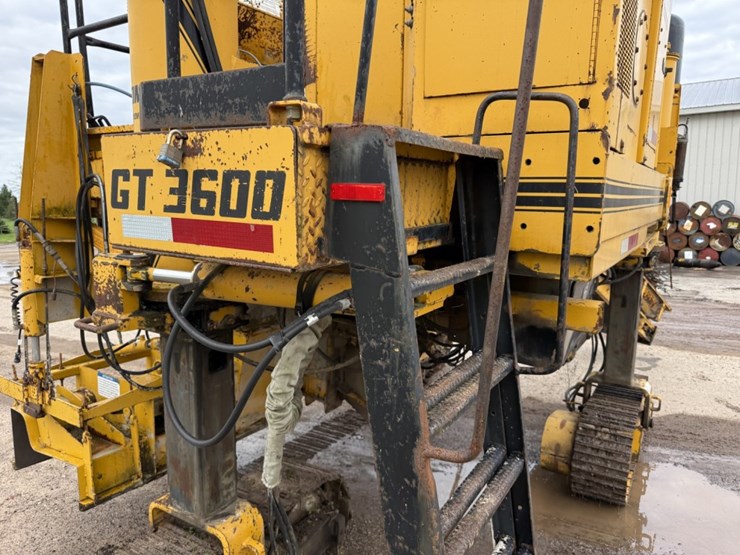 #1415-•-gomaco-gt3600-curb-machine-image-51