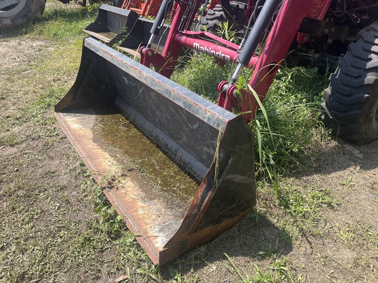 2019-mahindra-4540-image-9