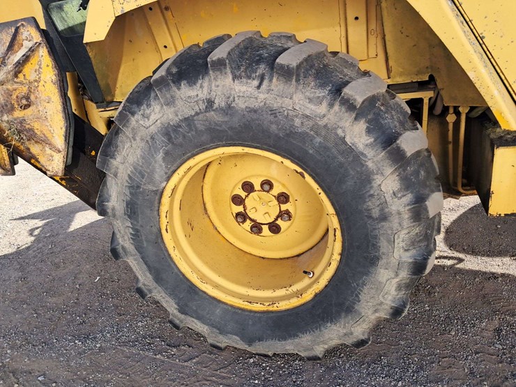 deere-310c-image-13