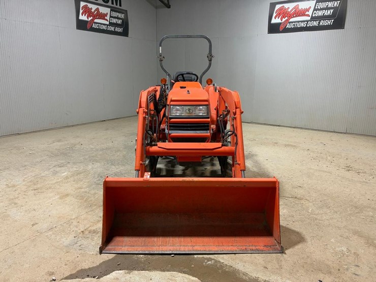 kubota-la463-image-9