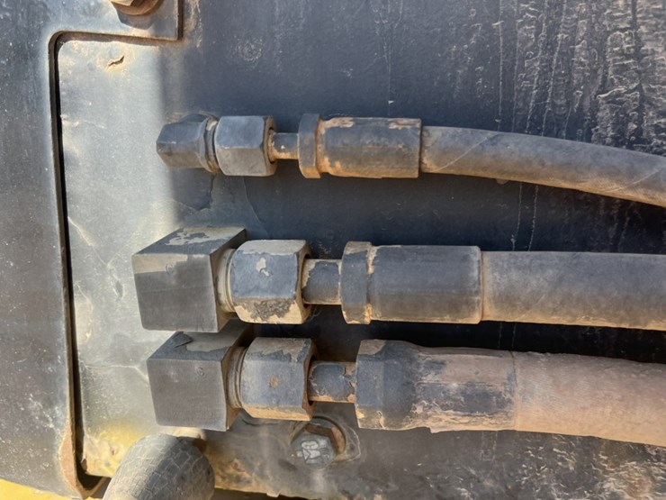caterpillar-928g-image-87