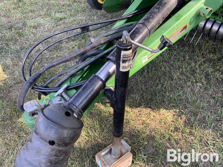2006-john-deere-567-image-9