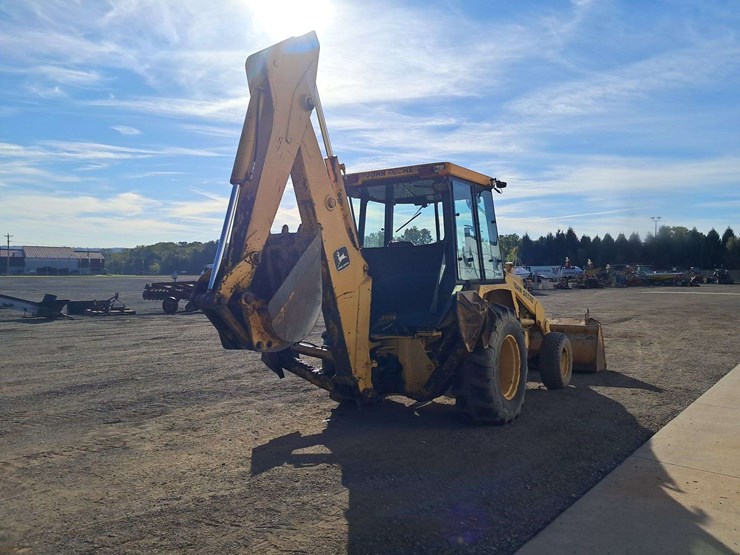 deere-310c-image-3