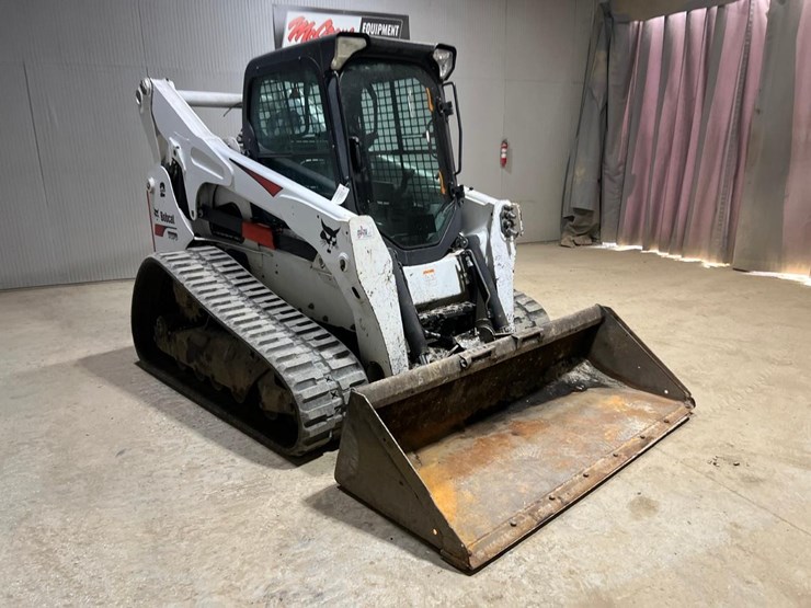 2017-bobcat-t870-image-7